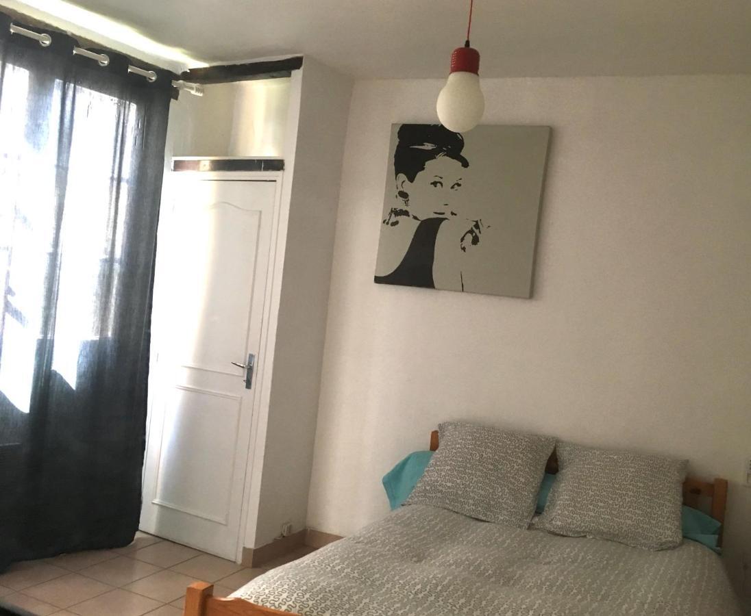 Appartement Chez Tibo Provins Buitenkant foto